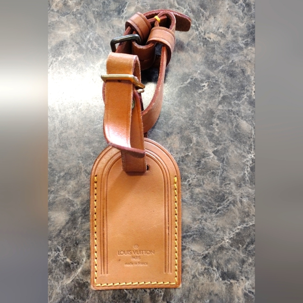 ✨Vintage Authentic LV Vachetta Leather Luggage Tag ✨